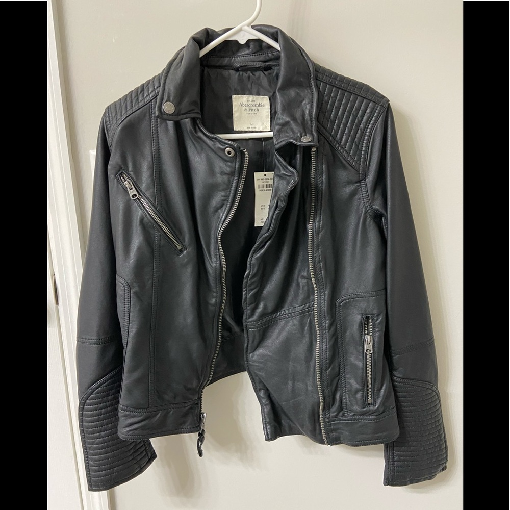 Abercrombie & Fitch motorcycle jacket ⭐️